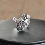 СРЕБЪРЕН ПРЪСТЕН С ОВАЛНА ФОРМА, РЪЧНА ИЗРАБОТКА